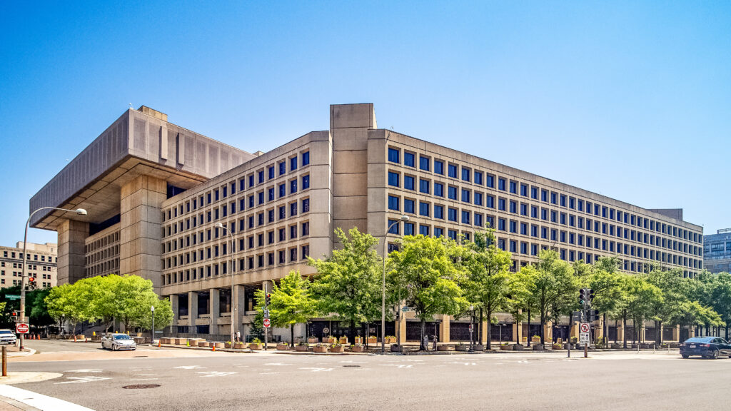 By File:FBI Headquarters - J. Edgar Hoover Building (53840035941).jpg: ajay_sureshderivative work: Georgfotoart - This file was derived from: FBI Headquarters - J. Edgar Hoover Building (53840035941).jpg:, CC BY 2.0, https://commons.wikimedia.org/w/index.php?curid=184134751